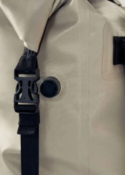 Vissla Ice Seas Cooler 24L Dry Backpack -Urban Nomad MABG1SCL KHA 3 1